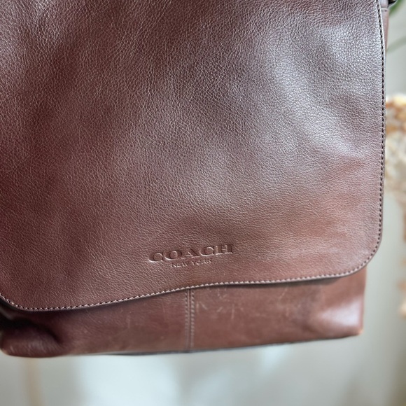 Authentic Coach Men’s Leather Messenger Bag Crossbody Laptop Travel Work Brown - Picture 16 of 16
